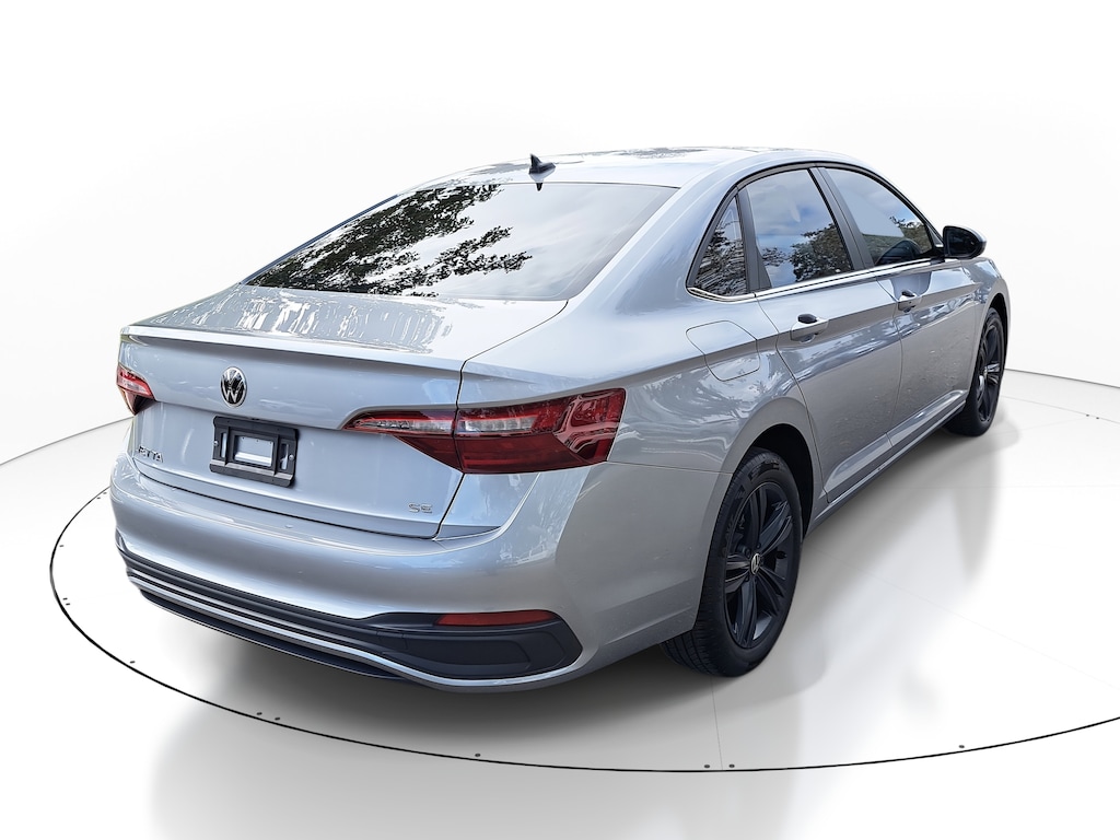 Used 2024 Volkswagen Jetta 1.5T SE Sedan