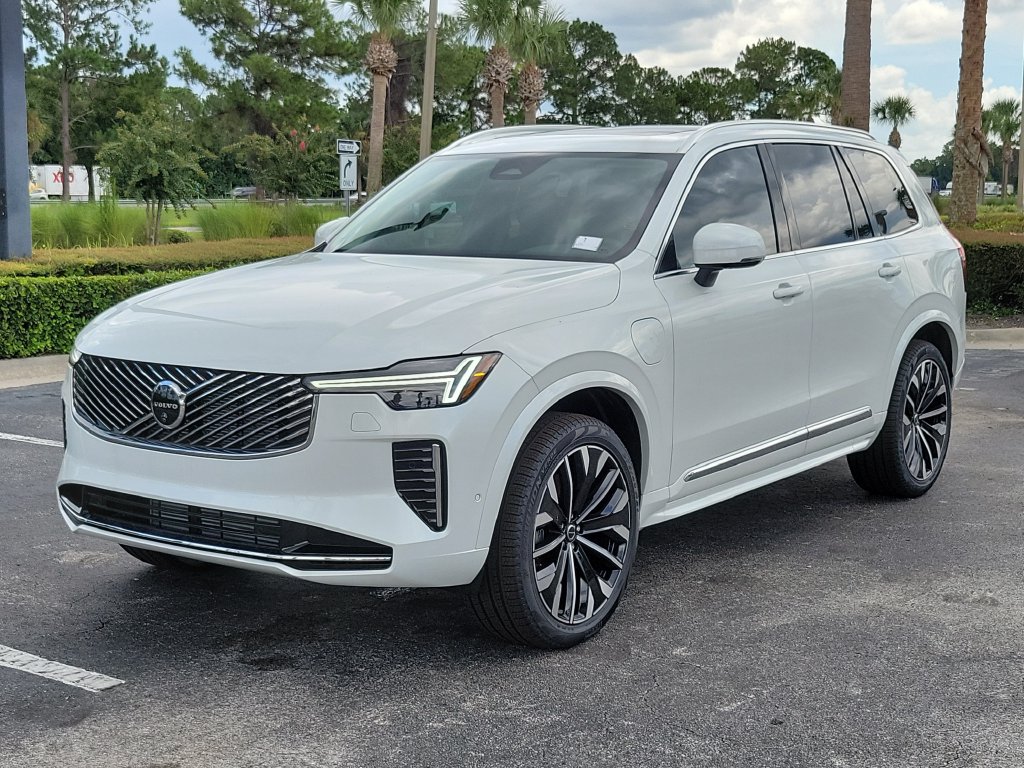 New 2026 Volvo XC90 plug-in hybrid T8 Plus 7-Seater SUV
