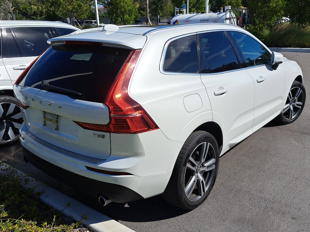 Used 2020 Volvo XC60 Hybrid T8 Momentum SUV