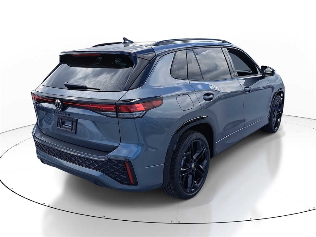 New 2026 Volkswagen Tiguan 2.0T SE R-Line Black SUV