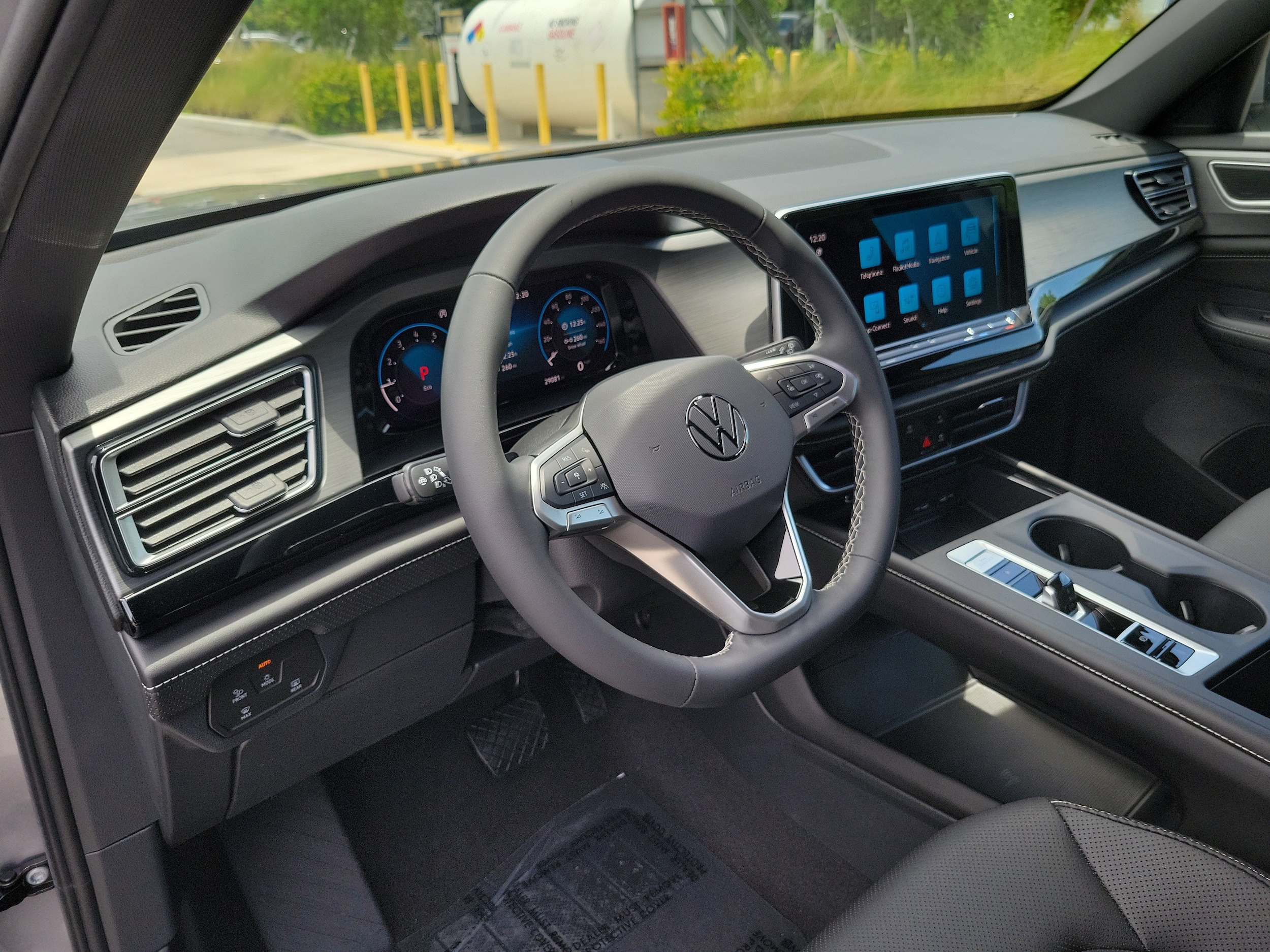 2024 Volkswagen Atlas Cross Sport SE - Photo 18