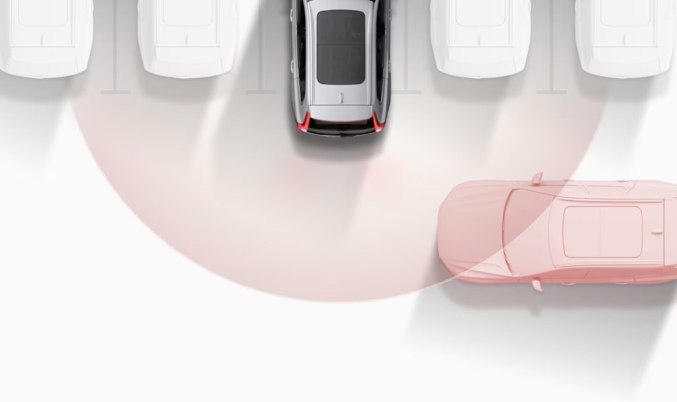 Volvo XC60 Recharge Parking Distance Control