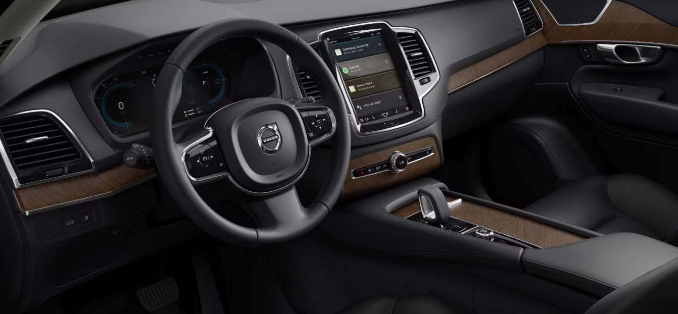 Volvo XC90 Plug-In Hybrid Interior