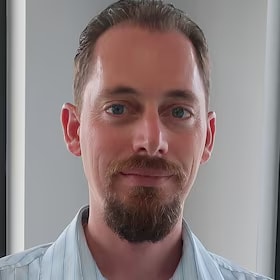 Staff member Tony Corsentino from e01032596e99