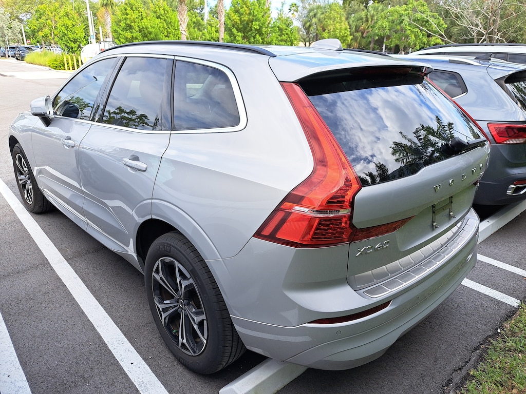 Used 2022 Volvo XC60 B5 FWD Momentum SUV