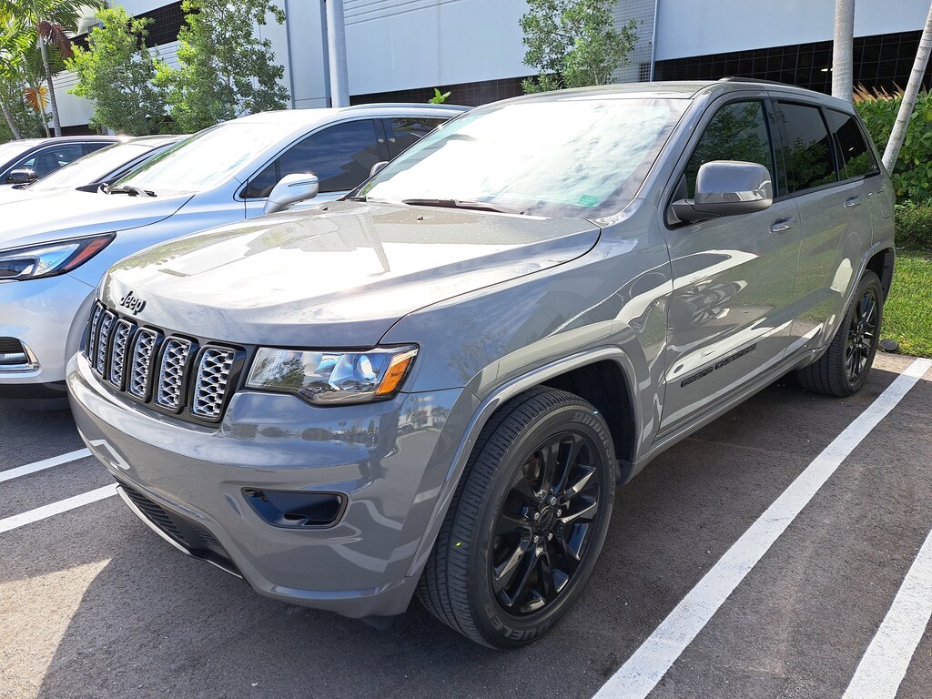 Used 2020 Jeep Grand Cherokee Altitude SUV