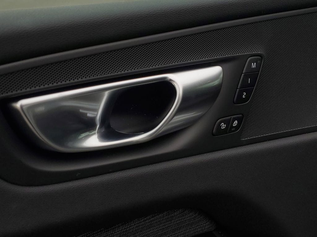 2025 Volvo XC60 Core - Photo 20
