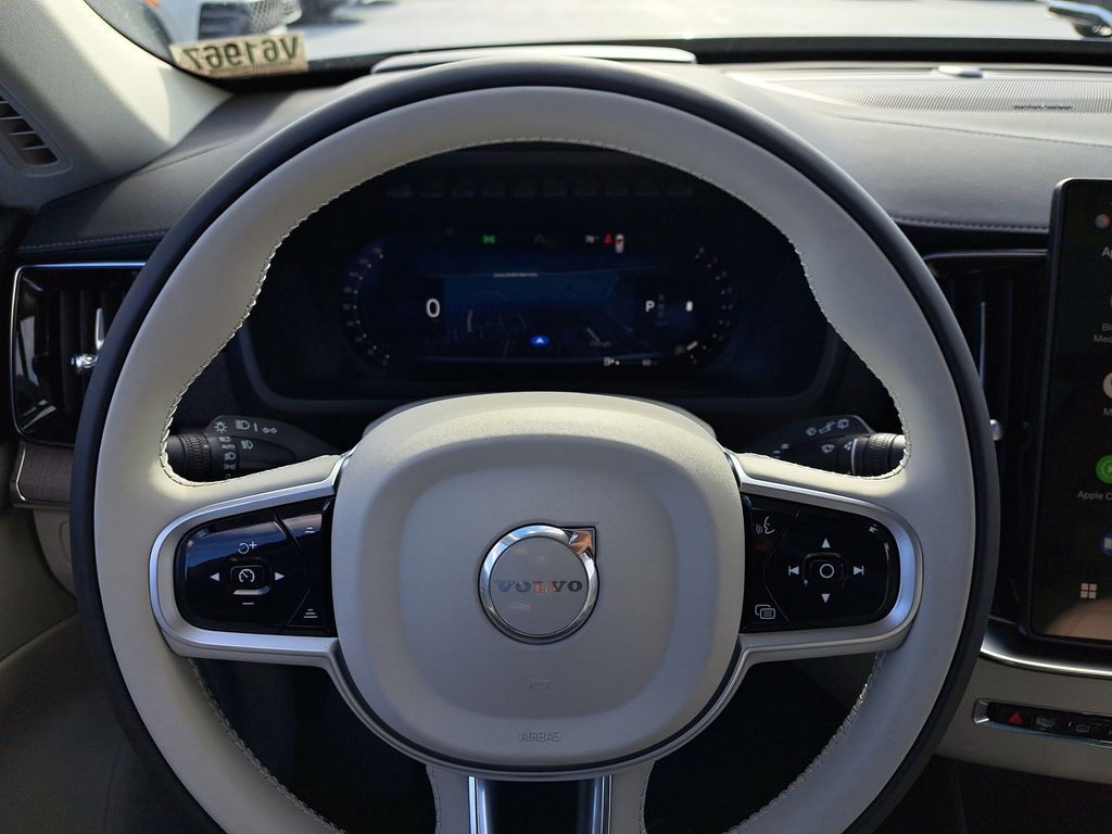 2026 Volvo XC90 Ultra - Photo 24