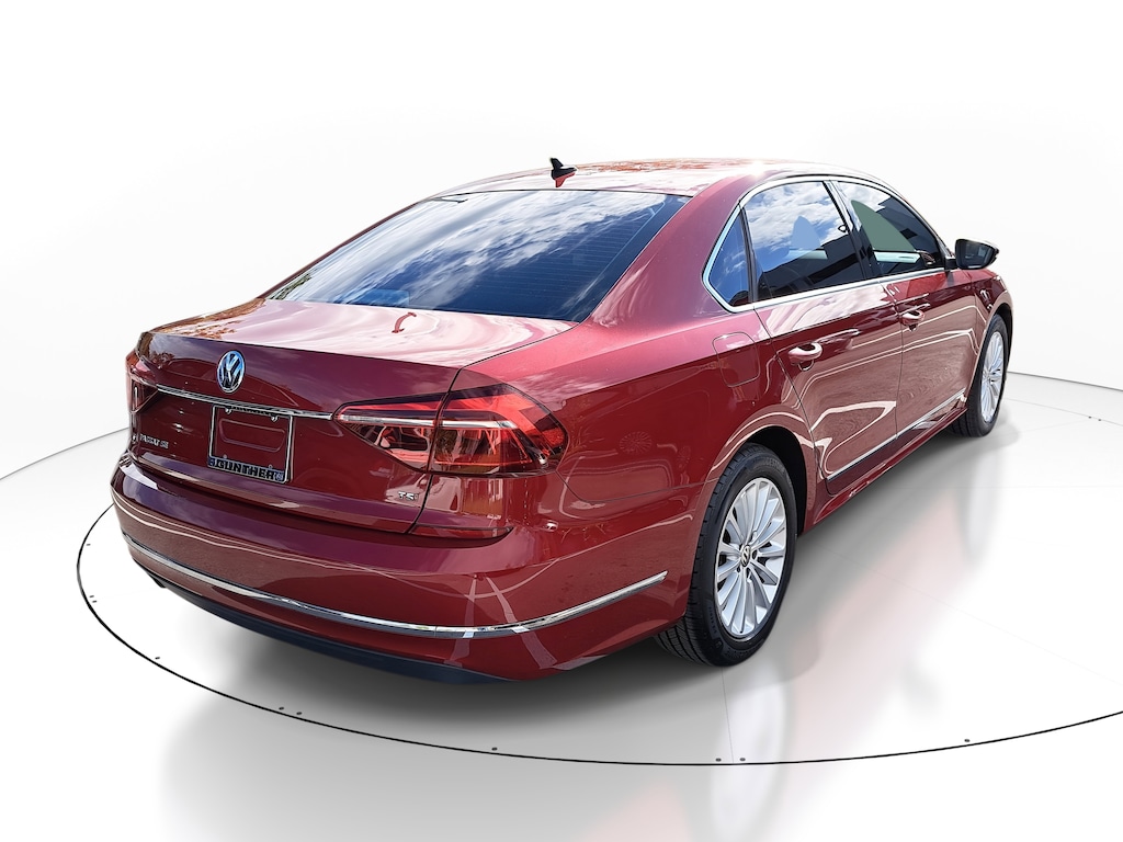 Used 2017 Volkswagen Passat 1.8T SE Sedan