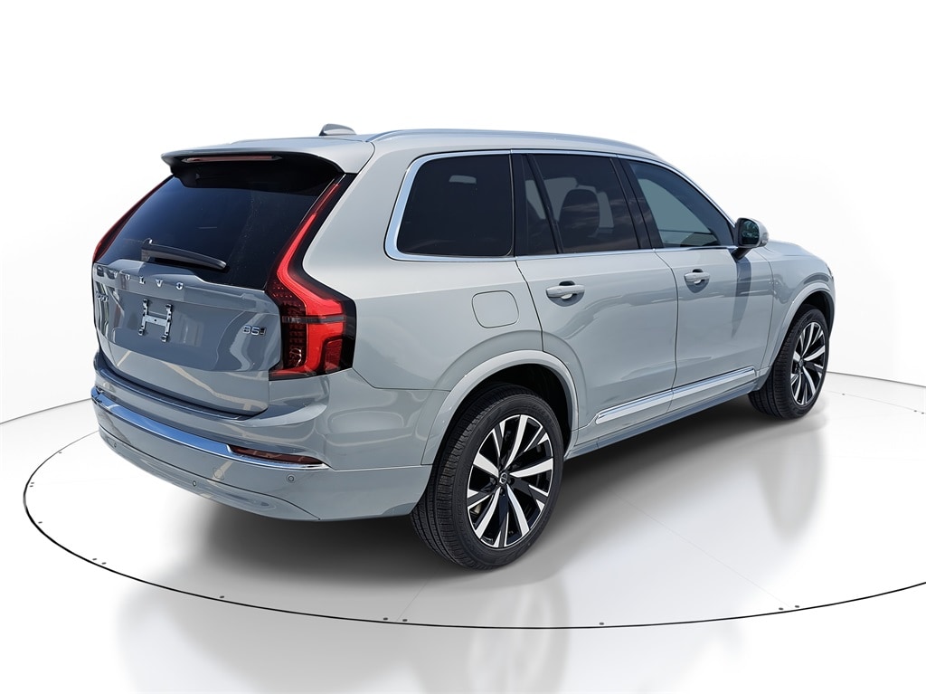 New 2026 Volvo XC90 B5 Core SUV