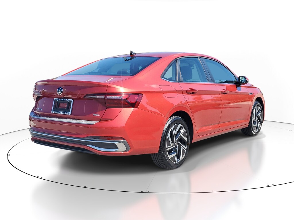 Used 2024 Volkswagen Jetta 1.5T SEL Sedan