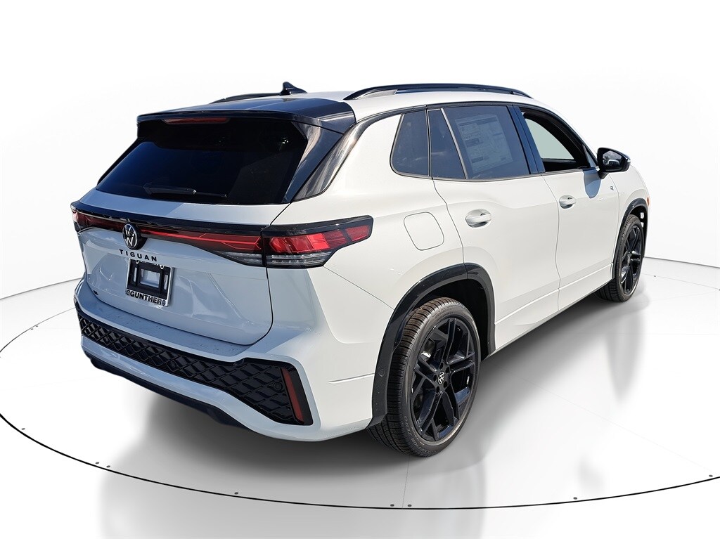 New 2026 Volkswagen Tiguan 2.0T SE R-Line Black SUV