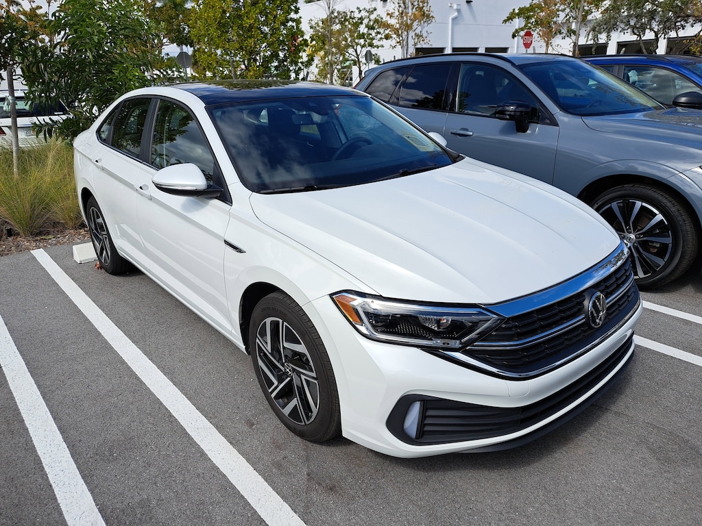 Used 2024 Volkswagen Jetta 1.5T SEL Sedan
