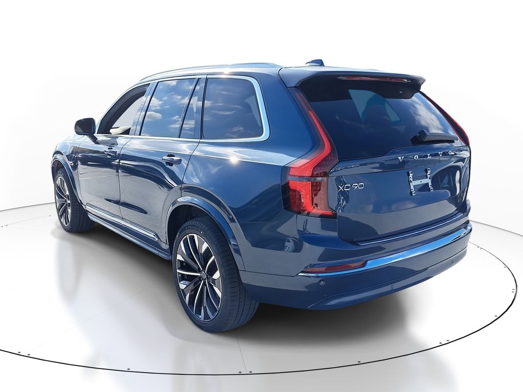 New 2026 Volvo XC90 plug-in hybrid T8 Core SUV