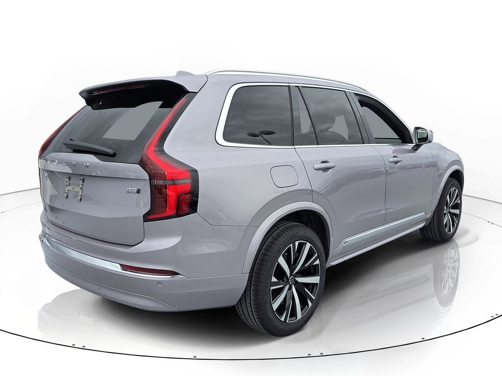 New 2026 Volvo XC90 B5 Core SUV