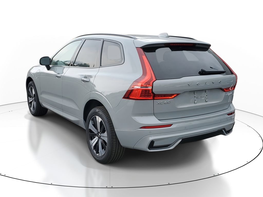 New 2025 Volvo XC60 plug-in hybrid T8 Core SUV