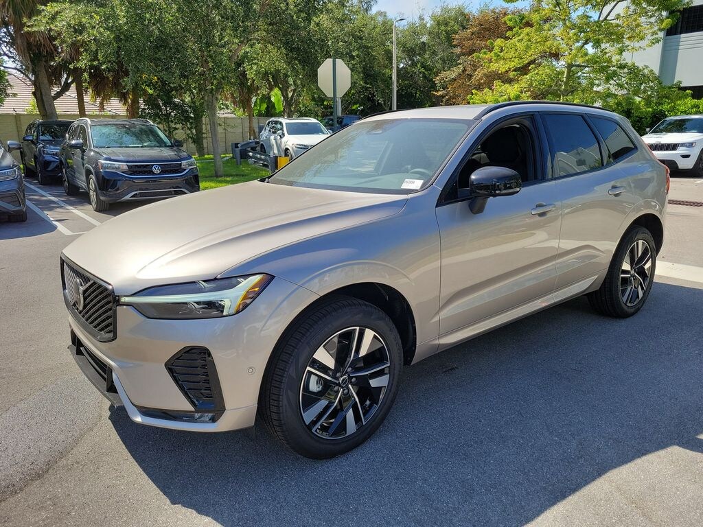 New 2026 Volvo XC60 B5 Plus SUV