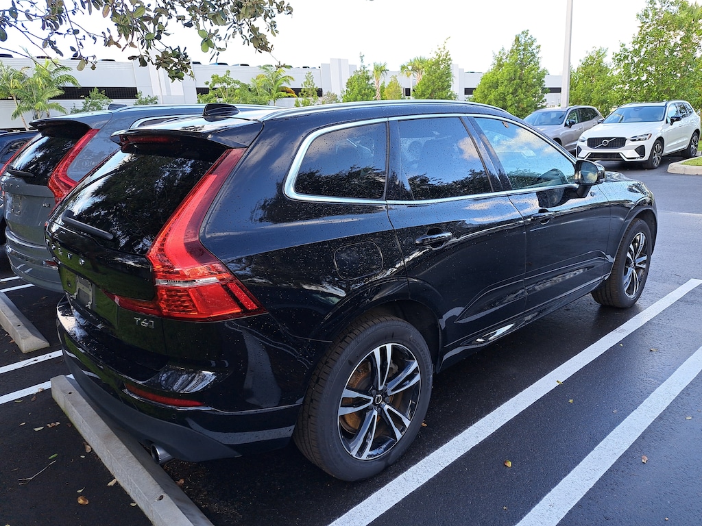 Used 2020 Volvo XC60 T6 Momentum SUV