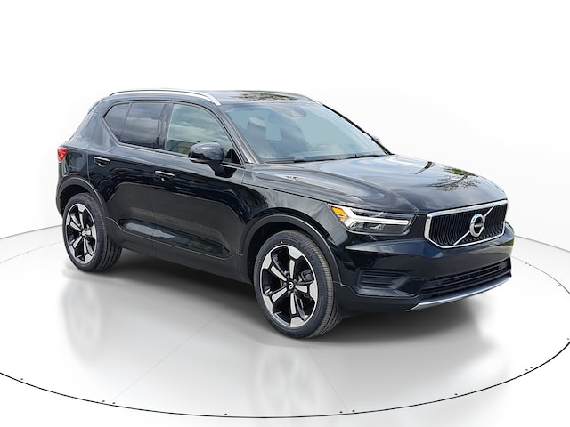 2020 Volvo XC40 T5 Momentum SUV