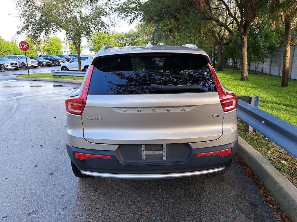 Used 2023 Volvo XC40 B5 AWD Plus Bright SUV