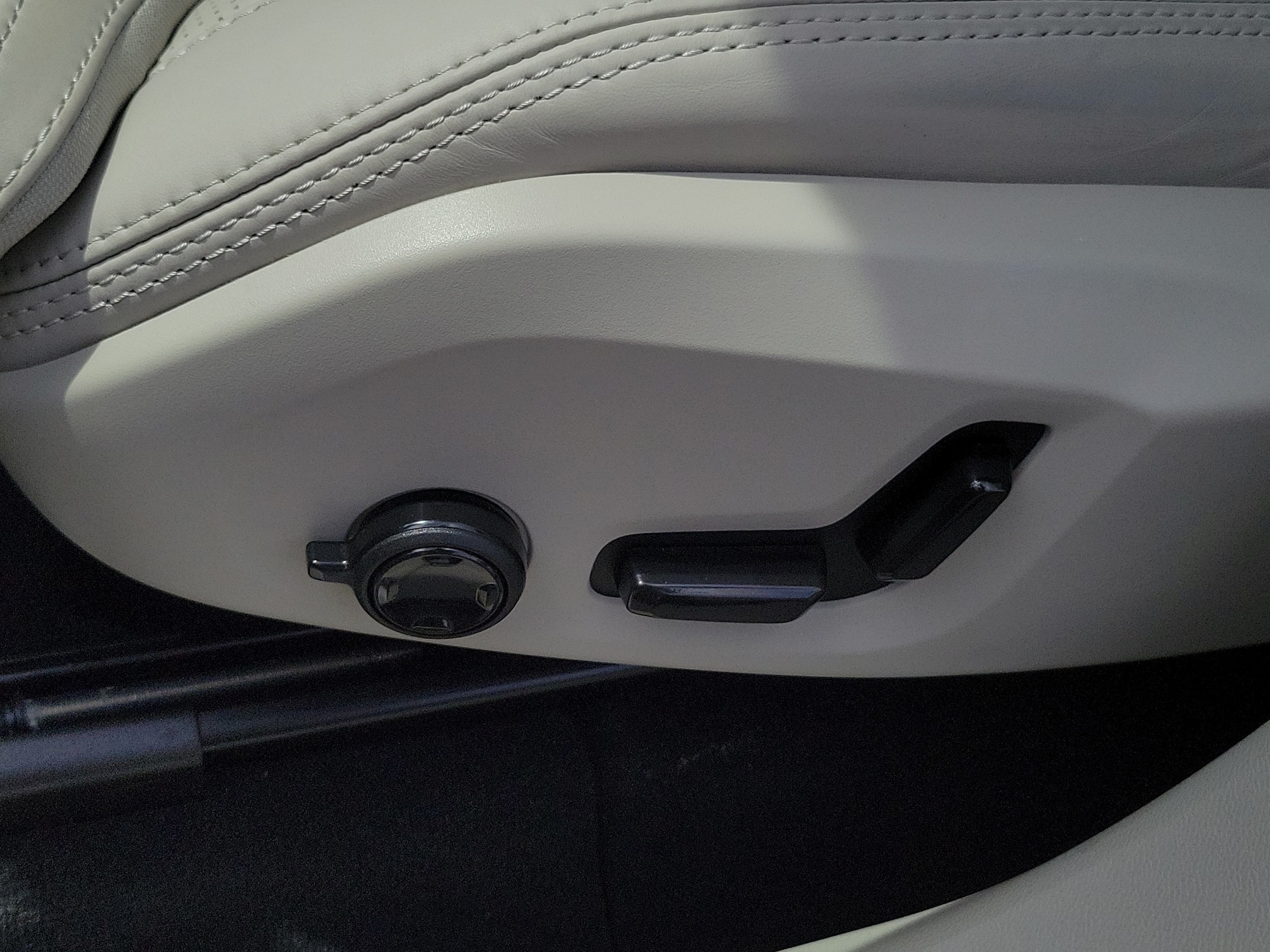 2024 Volvo XC60 Ultimate - Photo 22