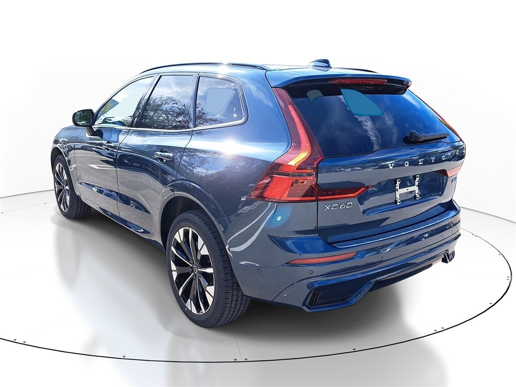 New 2026 Volvo XC60 B5 Plus SUV