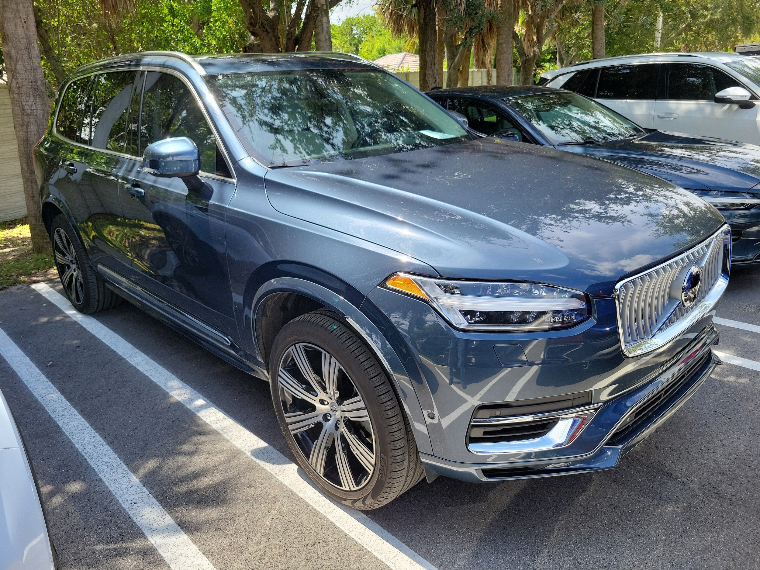 2025 Volvo XC90 Plug-In Hybrid