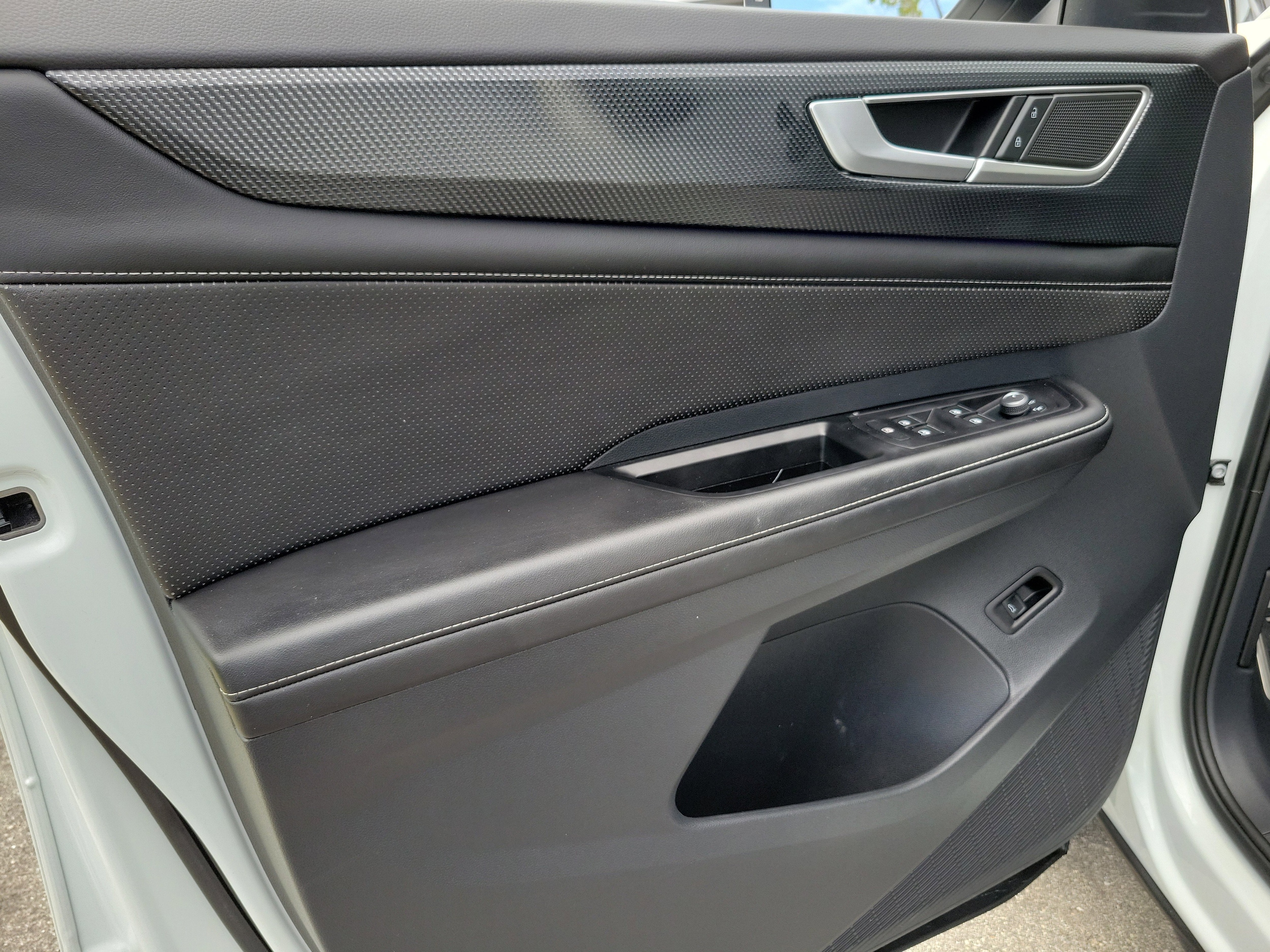 2024 Volkswagen Atlas Cross Sport SEL R-LINE - Photo 18