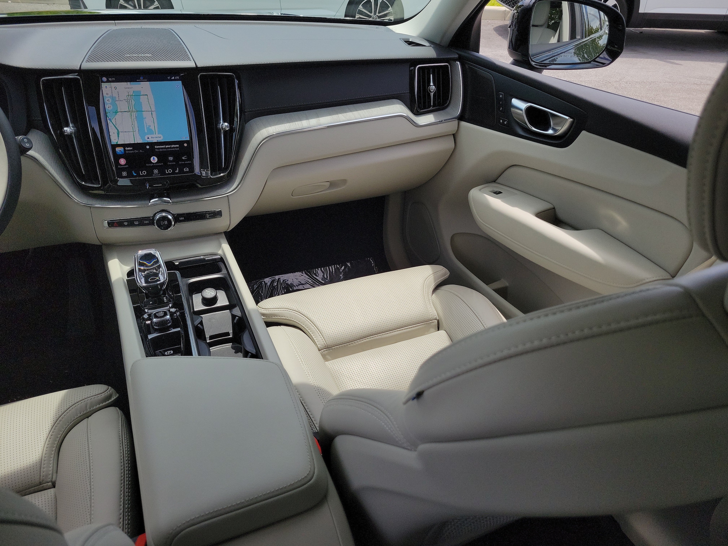2024 Volvo XC60 Ultimate - Photo 16