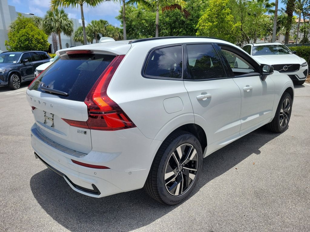 New 2026 Volvo XC60 B5 Plus SUV