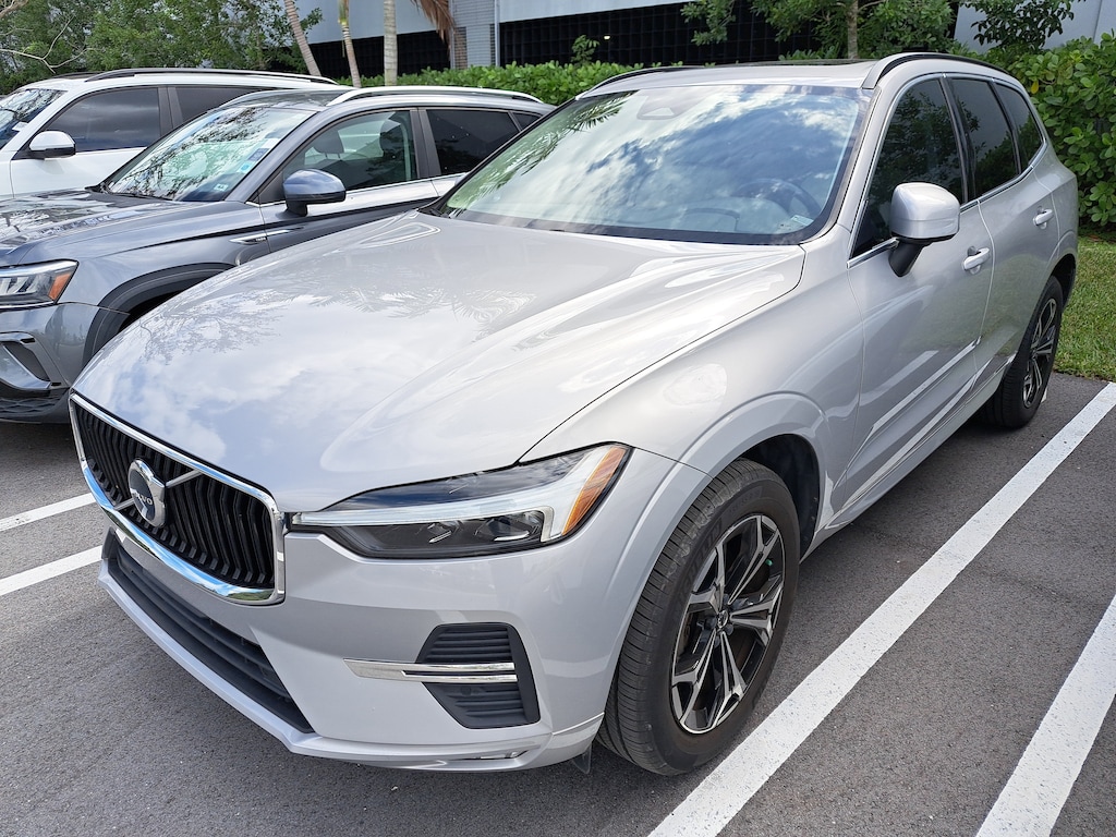 Used 2022 Volvo XC60 B5 FWD Momentum SUV