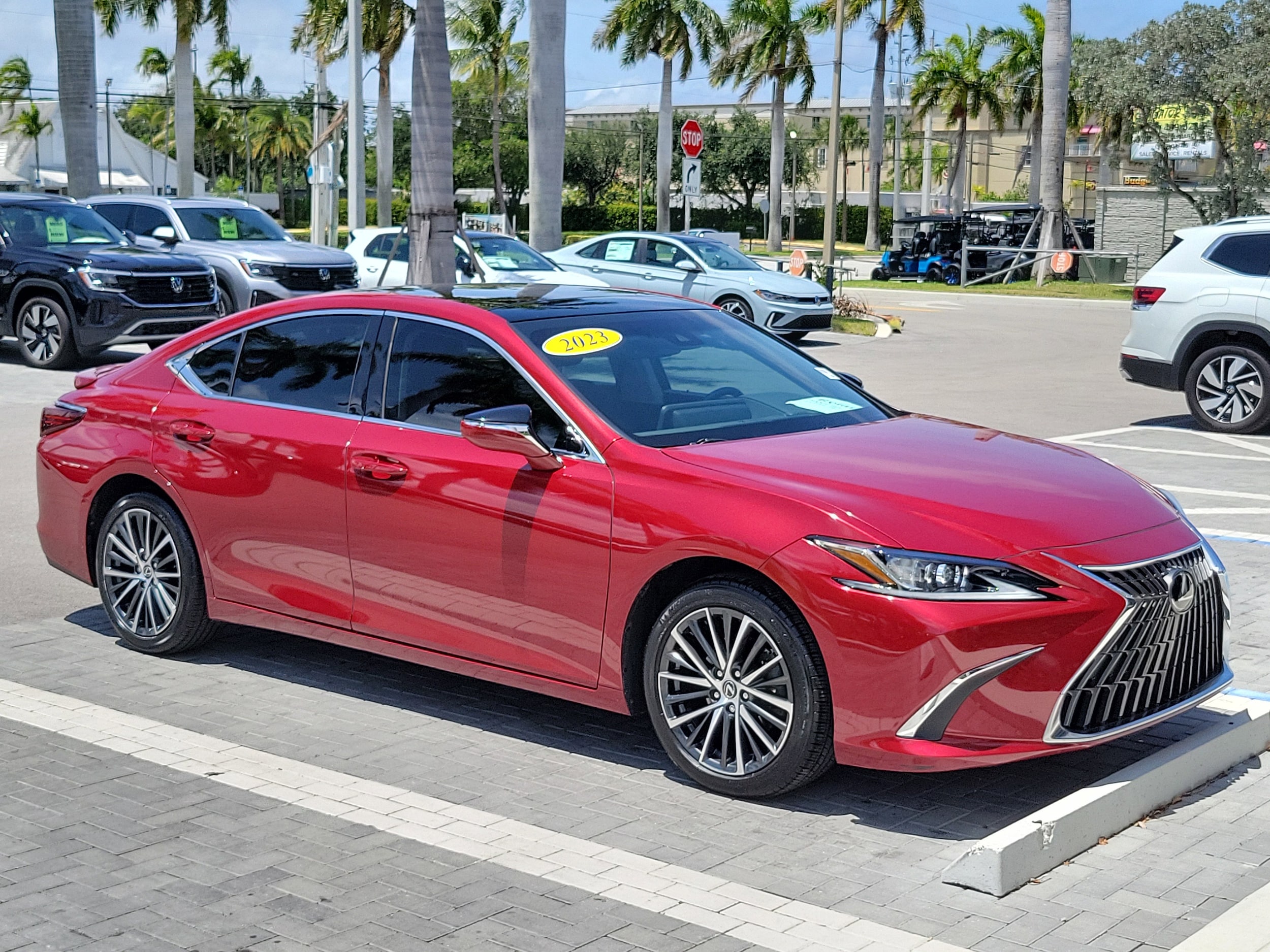 2023 Lexus ES