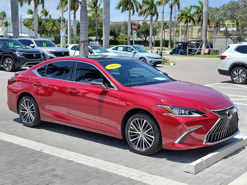 Used 2023 Lexus ES 350 Sedan