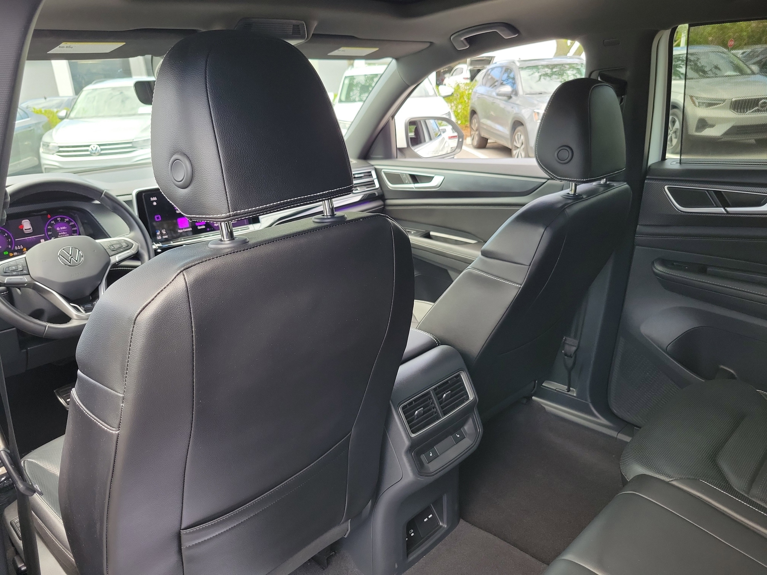 2024 Volkswagen Atlas Cross Sport SEL R-LINE - Photo 13