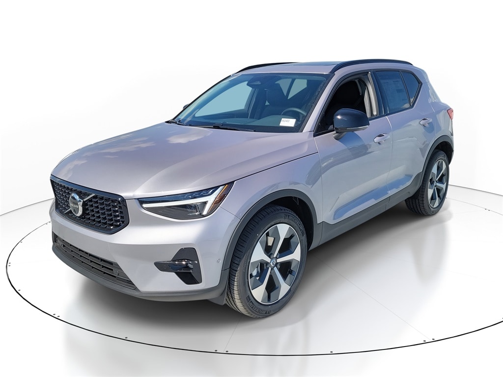 New 2026 Volvo XC40 B5 Plus SUV