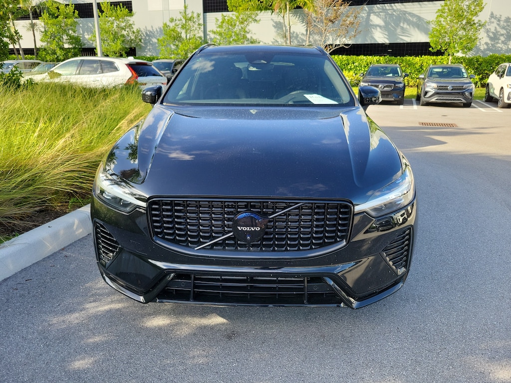 Certified 2024 Volvo XC60 plug-in hybrid T8 Ultimate Black Edition SUV