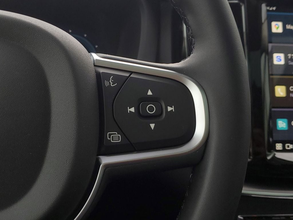 2025 Volvo XC60 Core - Photo 28