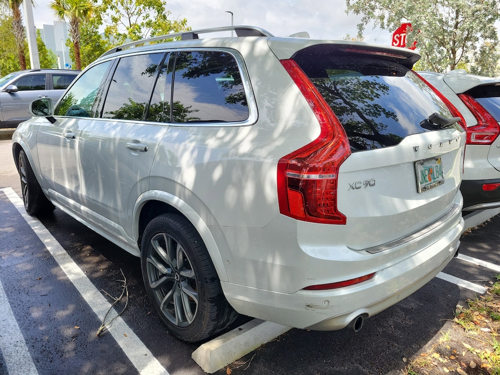 Used 2019 Volvo XC90 T5 Momentum SUV