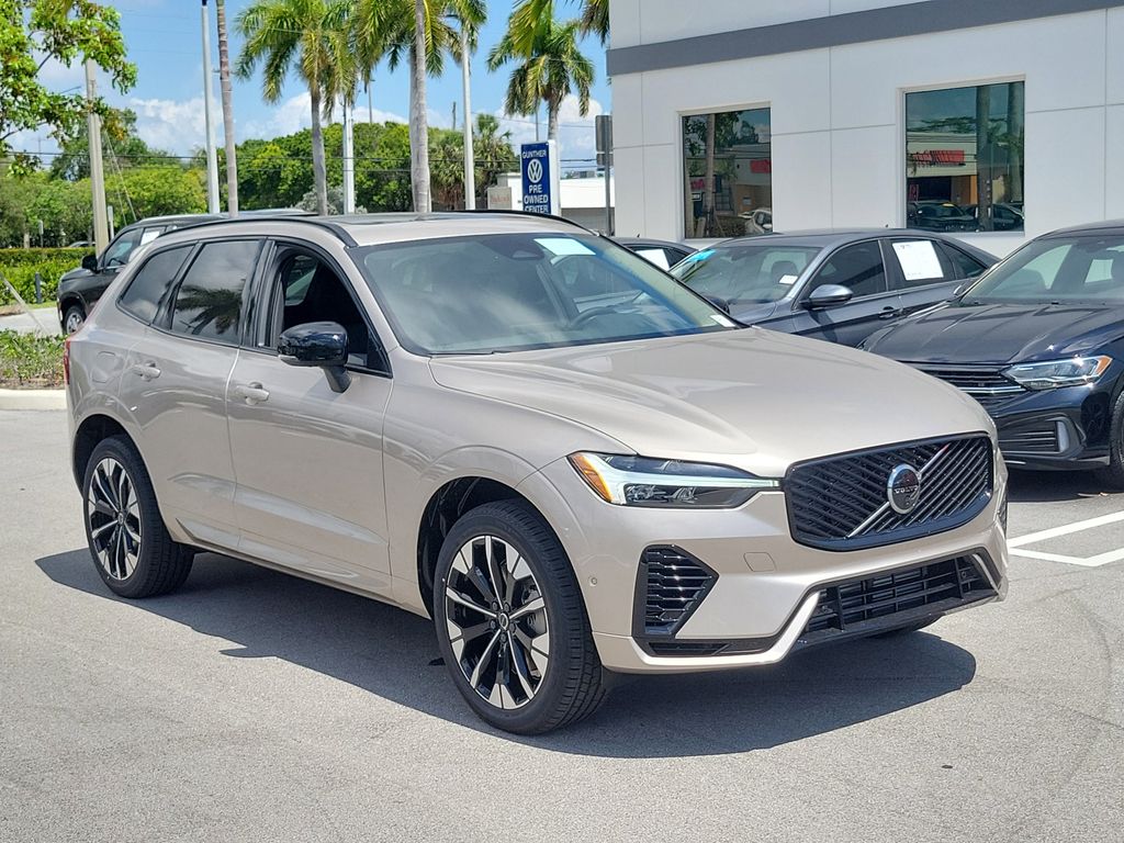 2026 Volvo XC60 Plug-In Hybrid