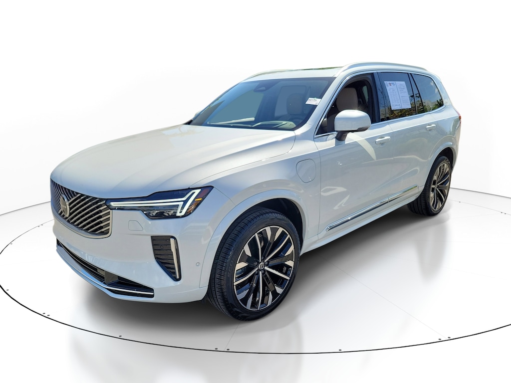 Certified 2025 Volvo XC90 plug-in hybrid T8 (2025.5) Ultra 7-Seater SUV