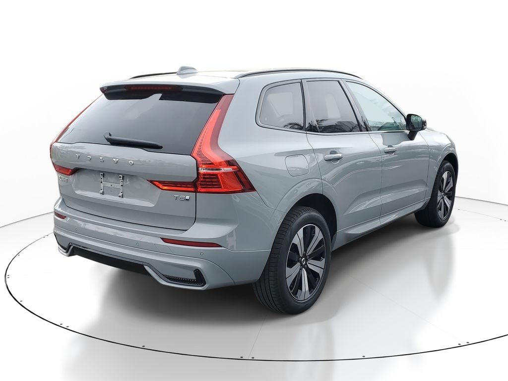 New 2025 Volvo XC60 plug-in hybrid T8 Core SUV