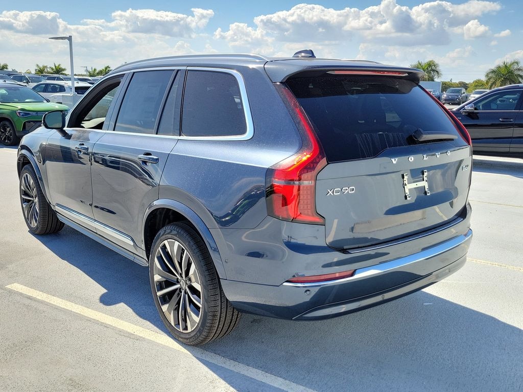 New 2026 Volvo XC90 B6 Plus 7-Seater SUV