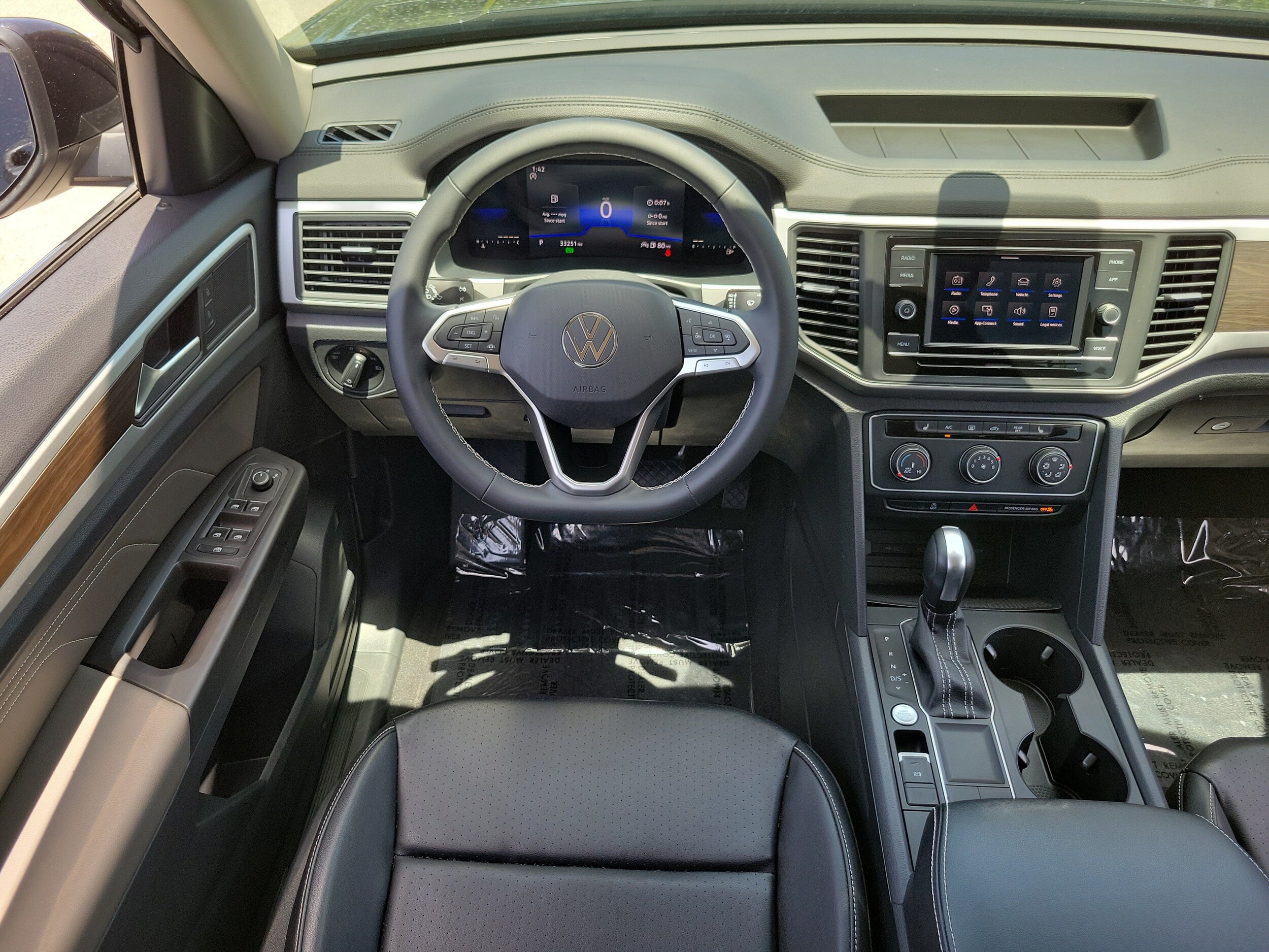 2022 Volkswagen Atlas SE - Photo 13