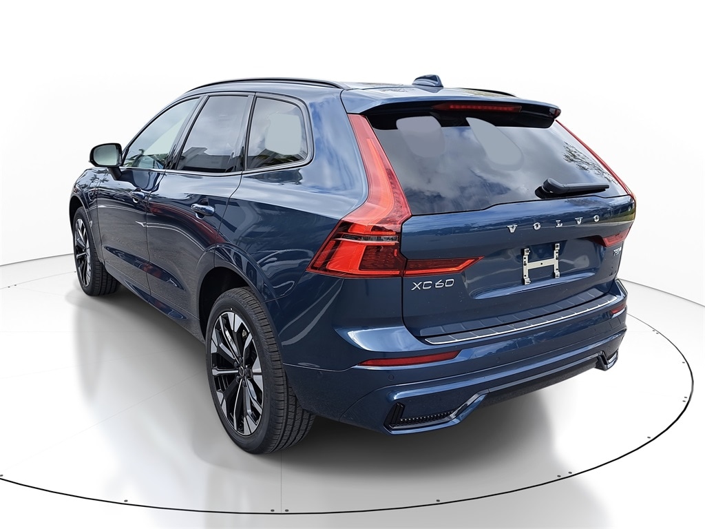 New 2026 Volvo XC60 plug-in hybrid T8 Plus SUV