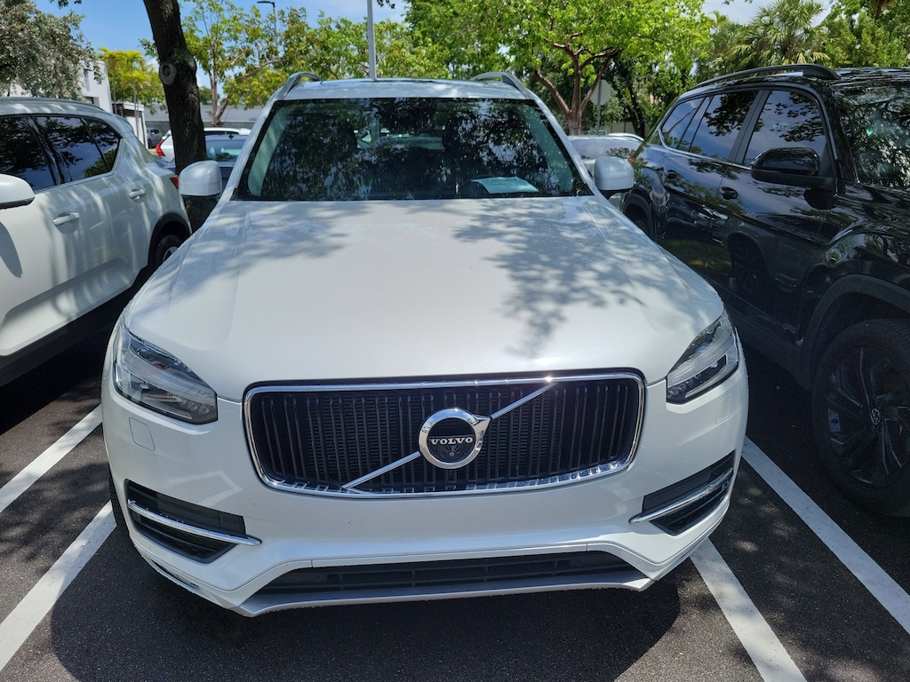 Used 2019 Volvo XC90 T5 Momentum SUV
