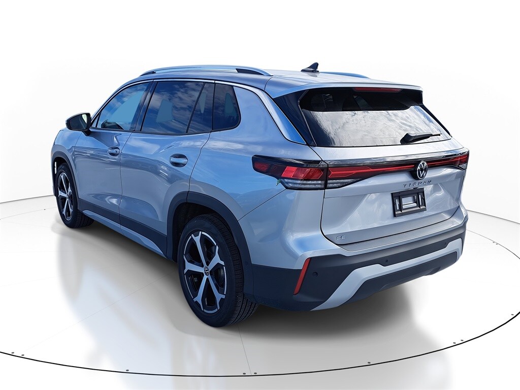 New 2026 Volkswagen Tiguan 2.0T SE SUV