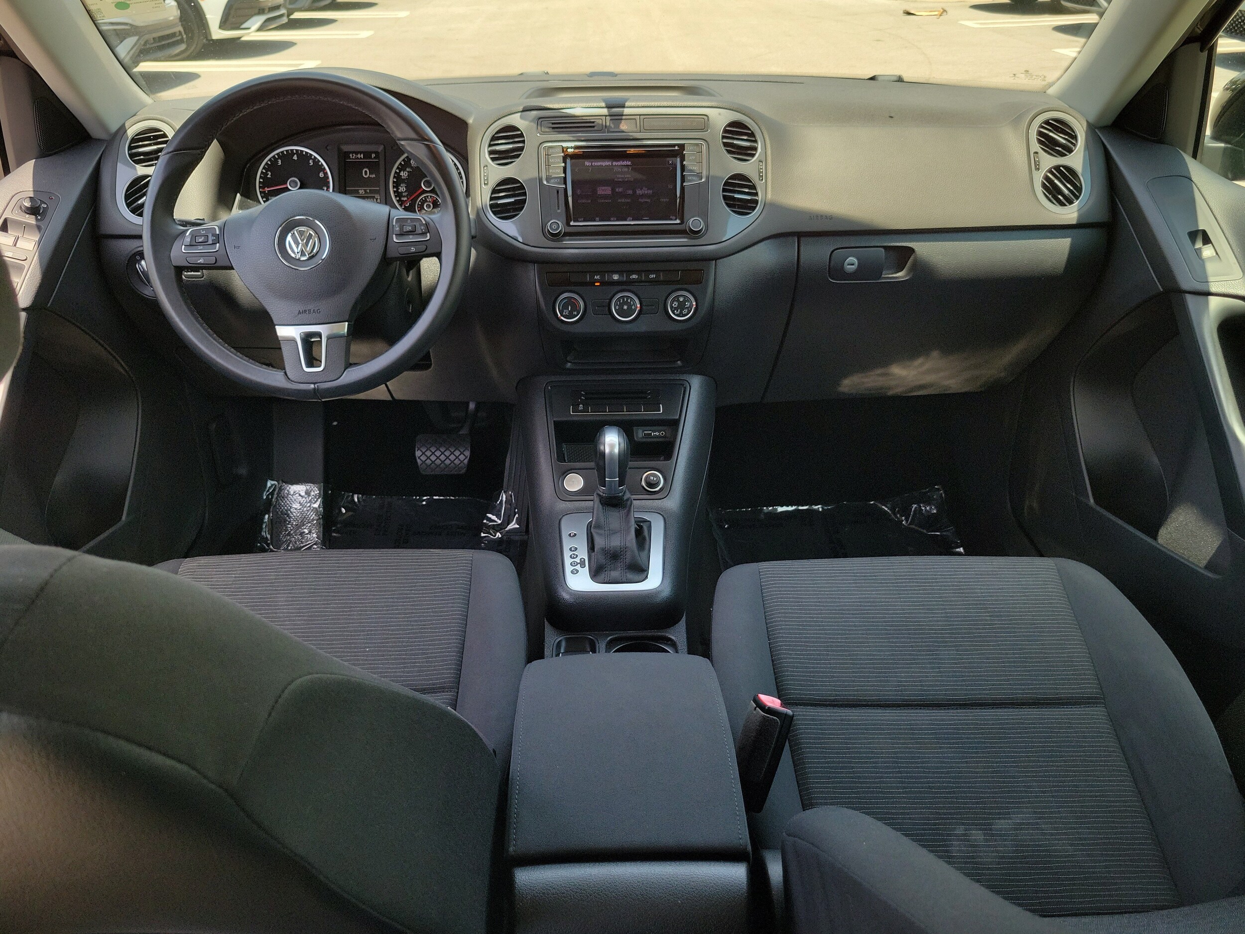 2018 Volkswagen Tiguan Limited Base - Photo 14