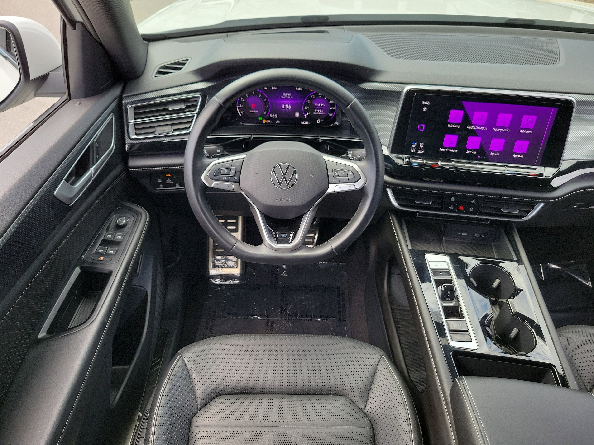 2024 Volkswagen Atlas Cross Sport SEL R-LINE - Photo 15