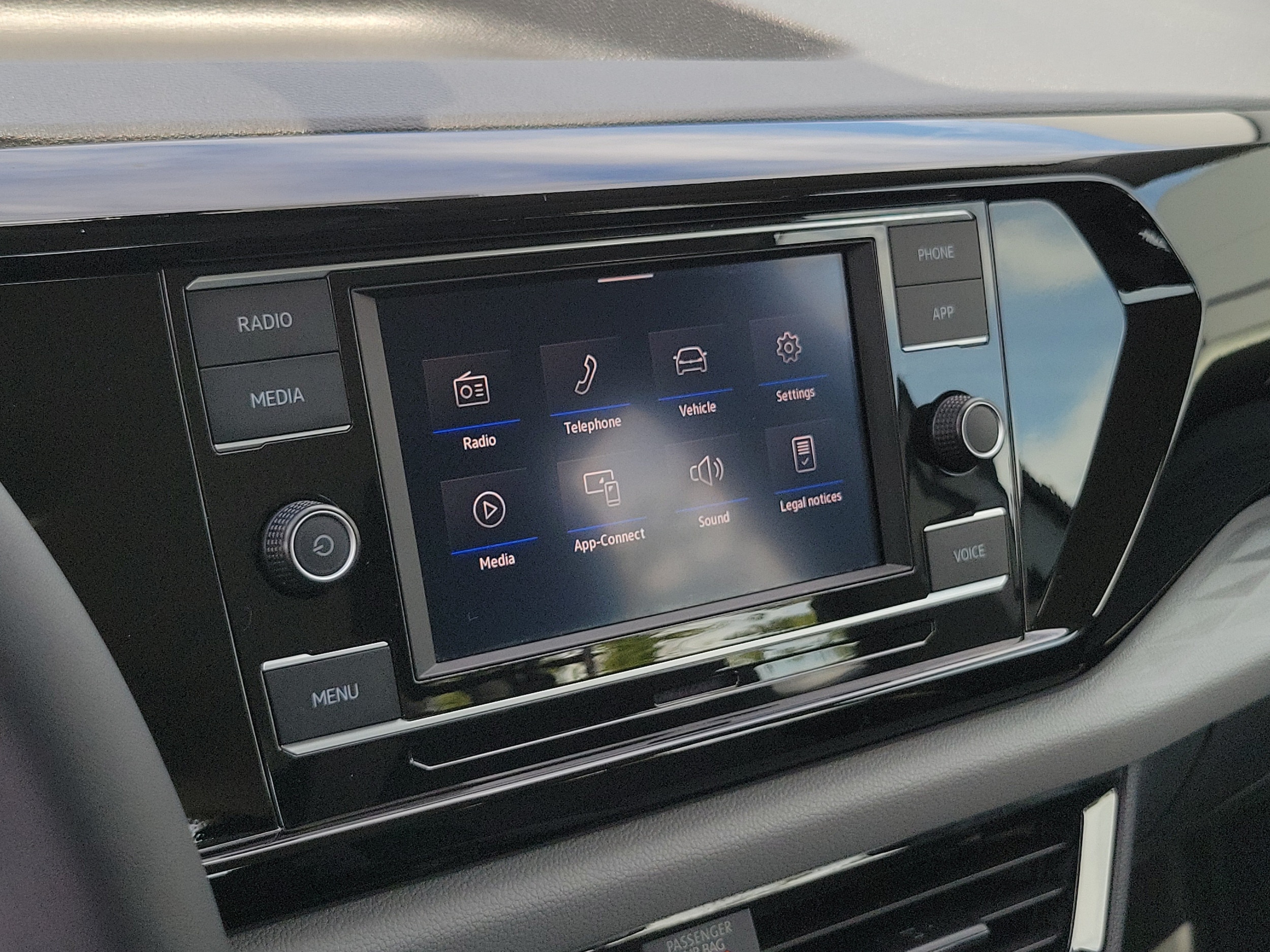 2023 Volkswagen Taos S - Photo 27