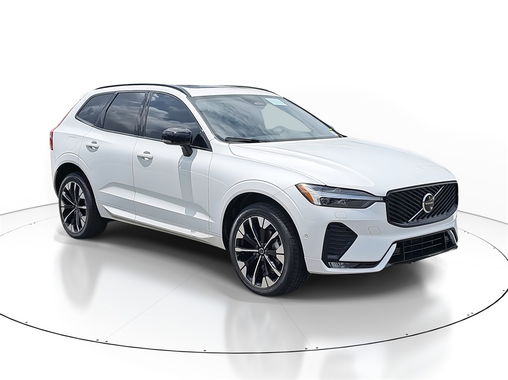 New 2026 Volvo XC60 B5 Plus SUV
